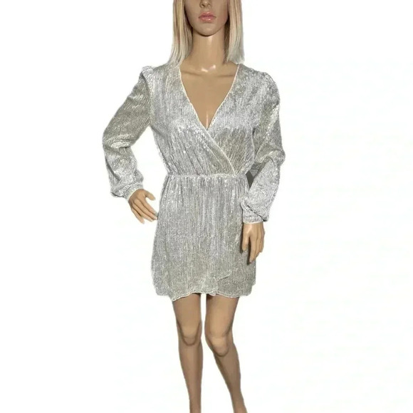 AKIRA White Silver Sequin Cocktail Mini Dress Long Sleeve V Neck Size Small NYE - Picture 2 of 11